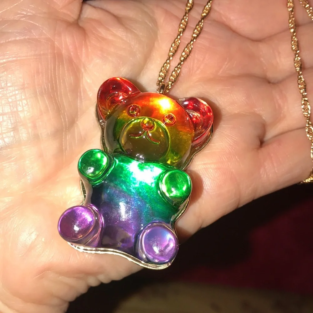 Betsey Johnson gummy bear necklace - Picture 6 of 15